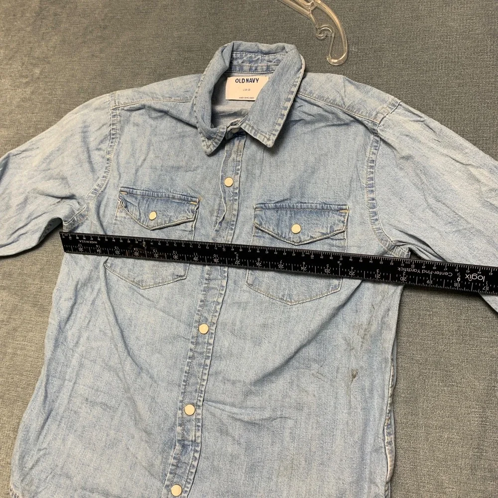 Old Navy Denim Shirt Boys Large 10-12 Blue Light Wash Button Front Chest Pockets